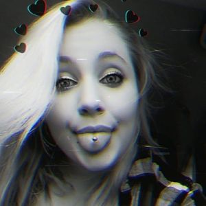 Meet your Posher, Lacie l.